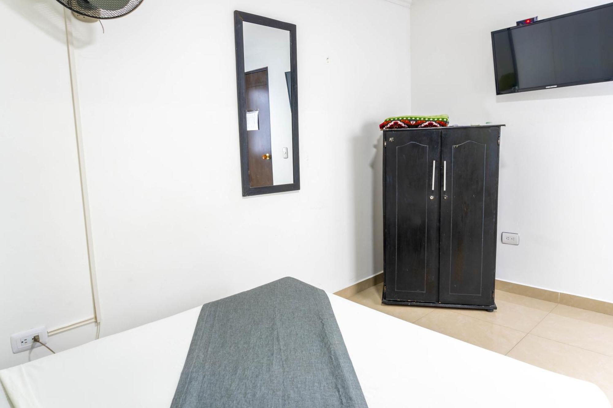 Hotel Park 6 ميديلين المظهر الخارجي الصورة