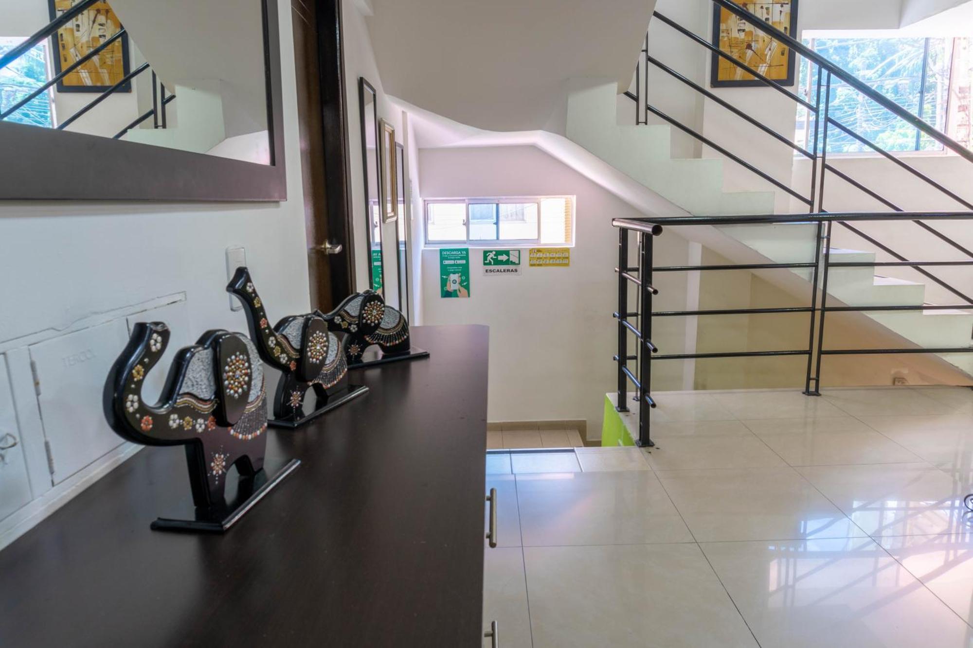 Hotel Park 6 ميديلين المظهر الخارجي الصورة